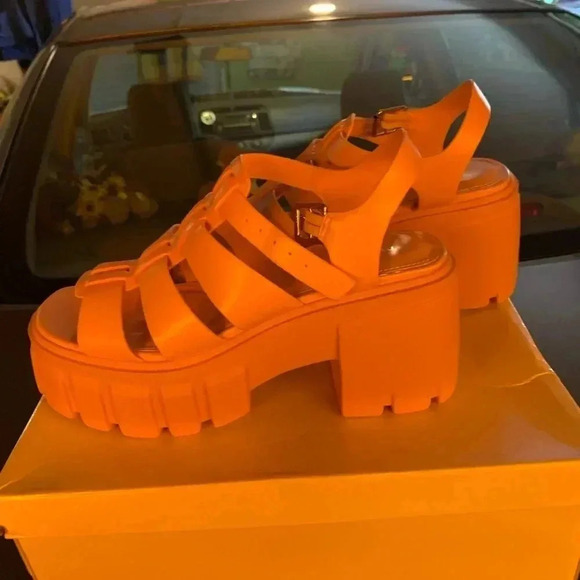 Madden Girl Womens Sandals Pink Size 7.5 M - Picture 4 of 11